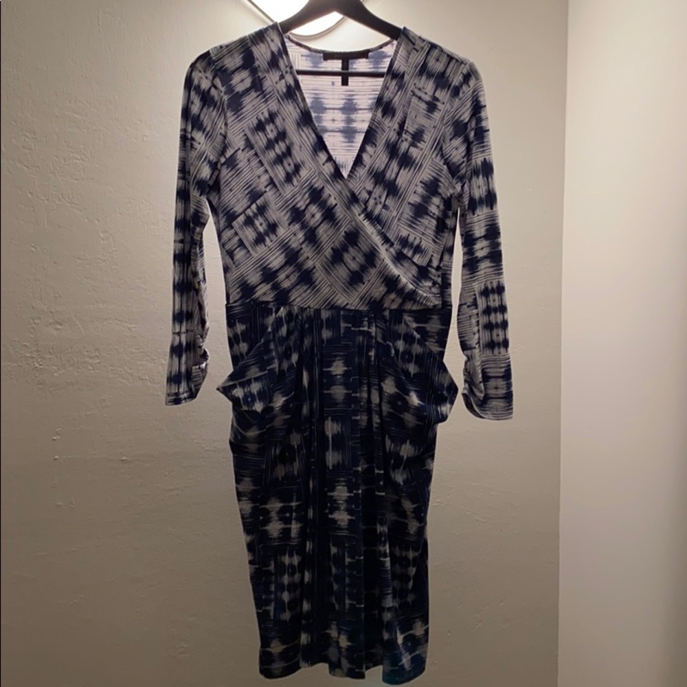 BCBG MAXAZRIA sling sleeved dress.